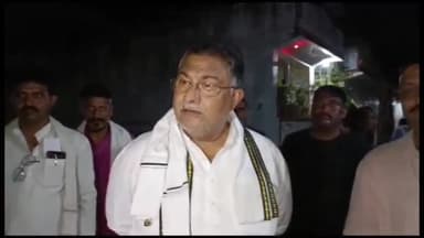 छतरपुर नगर: नौगांव रोड़ पर धारदार हथियार से बस कन्डेक्टर की हत्या छतरपुर विधायक ने उठाये पुलिस पर सवाली निशान,आंदोलन की दी चेतावनी