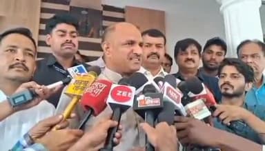 आमेर: भाजपा प्रदेश अध्यक्ष सीपी जोशी बीजेपी मुख्यालय पर हुए मीडिया से रूबरू, कहा: राजस्थान में भ्रष्टाचार है सबसे बड़ा मुद्दा