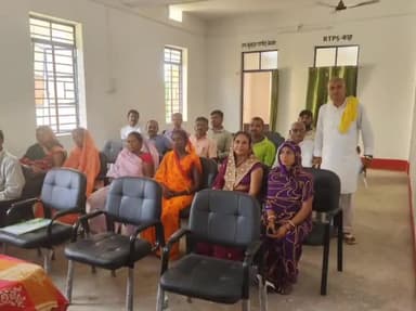 धमदाहा: नगर पंचायत धमदाहा के सभागार में मुख्य पार्षद रानी देवी की अध्यक्षता में नगर पंचायत सामान्य बोर्ड की बैठक का हुआ आयोजन