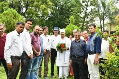 सागर नगर: 11000 पौधे लगाने के संकल्प के तहत दूसरे चरण में सागर विधायक ने आर्ट एंड कॉमर्स कॉलेज परिसर में किया वृक्षारोपण