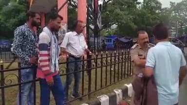 हरिद्वार: चंडी चौक के समीप ऑटो रिक्शा एवं बैटरी रिक्शा के चालान काटने पर टैक्सी मैक्सी महासंघ के संरक्षक ने जताई नाराजगी