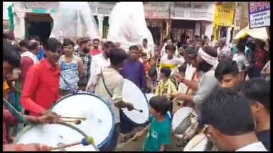 लवाण: मुहर्रम पर लवाण में मातमी धुन के साथ निकले ताजिए, युवकों ने दिखाए हैरतअंगेज करतब