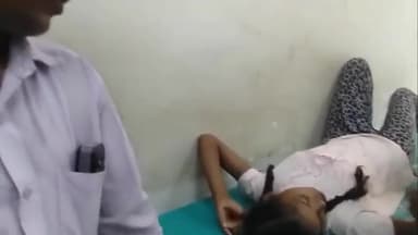 आज़मगढ़: लछिरामपुर के नारायण इण्टर कॉलेज के प्रिंसिपल पर छात्रा व उसके परिजनों ने लगाया मारने का आरोप, हथेली में हुआ फ्रैक्चर