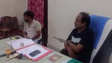 पीपलदा: इटावा के ए श्रेणी कृषि उपज मंडी के बंद होने के मामले को लेकर ईओ ने व्यापारियों से की वार्ता, नहीं बनी बात