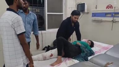 उन्नाव: थाना गंगाघाट क्षेत्र अंतर्गत ट्रांस गंगा सिटी के पास कार ने बाइक को मारी टक्कर, एक युवती गंभीर रूप से हुई घायल