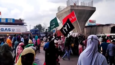 चौपारण: चौपारण बाजार में निकाला गया मोहर्रम का जुलूस, हजारों की संख्या में शामिल हुए लोग