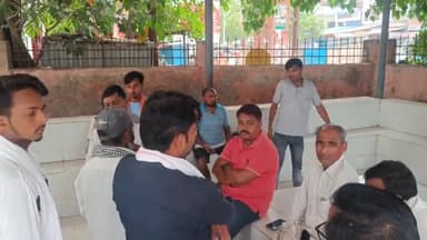 उन्नाव: दही थाना क्षेत्र अंतर्गत लखनऊ-कानपुर हाईवे पर रोड पार कर रहे युवक को तेज रफ्तार वैन ने मारी टक्कर, युवक की हुई मौत