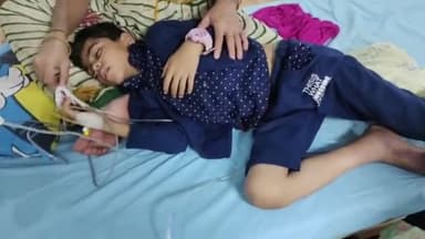 सिरोंज: बस स्टैंड पर खेलते समय 10 वर्ष के बालक को ज़हरील सर्प ने डसा,अस्पताल में उपचार जारी,स्नेक सेवर ने किया सांप का रेस्क्यू