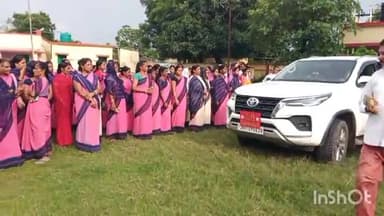 बगोदर: तारानारी में आंगनबाड़ी कर्मचारी संघ ने मंत्री बेबी देवी को समारोह आयोजित कर किया सम्मानित