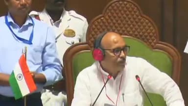 कांके: झारखंड विधानसभा में मॉनसून सत्र के दूसरे दिन वित्त मंत्री रामेश्वर उरांव ने पेश किया अनुपूरक बजट