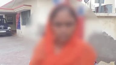 हाथरस: खंदारीगढ़ी मोहल्ले में पति ने पत्नी के साथ की मारपीट, पीड़ित पत्नी ने कोतवाली पहुंचकर पुलिस से की शिकायत