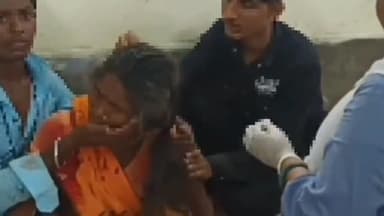 बिक्रम: बाइक से गिरने के कारण पटना बिक्रम मुख्य सड़क पर एक महिला हुई जख्मी, निजी अस्पताल में इलाज जारी