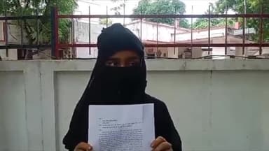 उन्नाव: उन्नाव के औरास थाना क्षेत्र अंतर्गत निवासी युवती के साथ हुआ दुष्कर्म,पीड़िता पहुंची पुलिस अधीक्षक कार्यालय