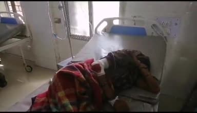 टीकमगढ़: जटेरा गांव निवासी महिला सड़क हादसे में गंभीर रूप से हुई घायल, ज़िला अस्पताल से झांसी मेडिकल कॉलेज रेफर