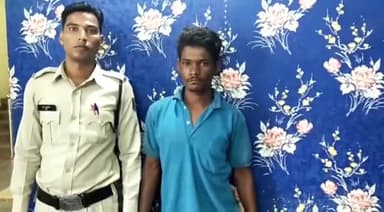 अभनपुर: आर्म्स एक्ट के गिरफ्तारी वारंटी अभियुक्त को अभनपुर पुलिस ने वार्ड-7 से किया गिरफ्तार, कोर्ट में पेशी हेतु किया गया रवाना