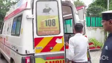 हुज़ूर: 74 बंगले में जनदर्शन कार्यक्रम में आए फरियादी को इलाज के लिए मंत्री ने खुद एंबुलेंस बुलाकर किया रवाना, दिखाई दरियादिली