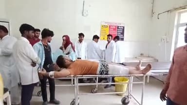 बिसौली: मई बसेई गांव के पास कार ने बाइक सवार भाई-बहन को टक्कर मारी, दोनों हुए घायल