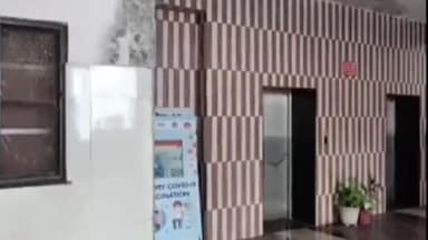 हुज़ूर: बारिश होते ही मरीजों पर टपकने लगता है पानी: जेपी अस्पताल की हालत खराब