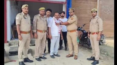 उतरौला: ऑपरेशन त्रिनेत्र के तहत सीसीटीवी कैमरा लगवाने वाले त्रिनेत्र मित्र को थाना सादुल्लाह नगर की पुलिस ने किया सम्मानित