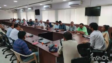 सोहागपुर: कलेक्ट्रेट कार्यालय के विराट सभागार में 15 अगस्त समारोह की तैयारियों को लेकर बैठक हुई संपन्न