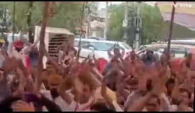 अम्बाला: उपायुक्त कार्यालय पर कलेरीकल कर्मचारियों का पे ग्रेड लाने को लेकर धरना प्रदर्शन जारी