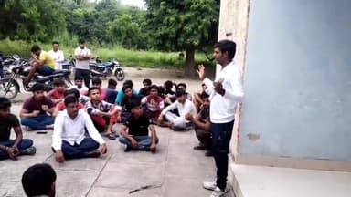 इसराना: रेस्ट हाउस इसराना मे नहु हमले को लेकर गो-रक्षा दल के सदस्यों की हुई बैठक, खंड के गोभक्तो ने लिया हिस्सा