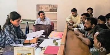 खाजूवाला: बजरंग दल के कार्यकर्ताओं ने खाजूवाला एसडीएम को महामहिम राष्ट्रपति के नाम सौंपा ज्ञापन।