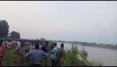 सवायजपुर: गर्रा नदी में डूबे पाली के आबिद नगर व निजामपुर निवासी युवकों के शवों का परिजनों ने बिना पीएम कराए किया अंतिम संस्कार