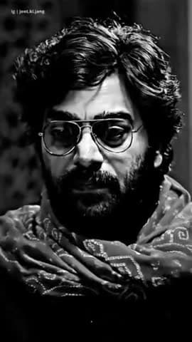 शब्दों को कब बोलना है कैसे बोलना है कोई आपसे सीखे अभिनेता #आशुतोष_राणा जी के इंटरव्यू का शॉर्ट वीडियो 🙏🙏
@cityauraiya