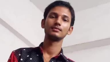 मोहनलालगंज: रहमतनगर गांव में आम के बाग में पेड़ से लटकता मिला युवक का शव, पुलिस ने शव पोस्टमार्टम के लिए भेजा