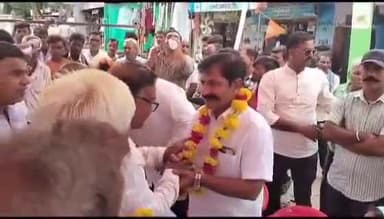 तालेड़ा: डाबी में नवनियुक्त पीसीसी सचिव का अमर शहीद नानक भील सेवा समिति के नेतृत्व में आदिवासी समाज ने किया अभिनंदन