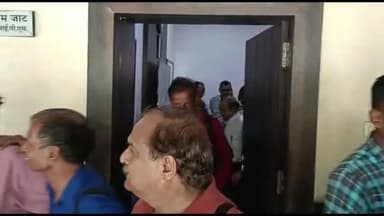 अजमेर: विभिन्न समस्याओं को लेकर ज़िले के पत्रकारों ने अजमेर पुलिस अधीक्षक कार्यालय पहुंचकर एसपी को सौंपा ज्ञापन