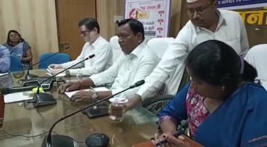 राजनांदगांव: कलेक्ट्रेट सभाकक्ष में विधानसभा आम निर्वाचन-2023 मतदाता जागरूकता कार्यक्रम के संबंध में कलेक्टर ने की प्रेस वार्ता