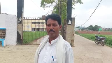 बेनीपुर भारत चौक से गर्ल स्कूल के तरफ रास्ता में कई गड्ढे होने से लोगों को हो रही है बहुत परेशानी और कई लोगों के साथ घटना भी हो चुका है