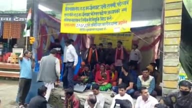 घाट: नंदा नगर तहसील में रा. इं.का.चौटाघाट में शिक्षकों की मांग को लेकर रमाणी गॉव के ग्रामीणों का समर्थन एनएसीआई ने भी किया