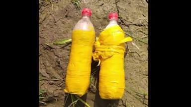 ਮਮਦੋਟ: ਸਰਹੱਦੀ ਪਿੰਡ ਕਾਲੂ ਅਰਾਈਆਂ ਦੇ ਖੇਤਾਂ ਵਿੱਚੋ ਬੀਐਸਐਫ ਨੇ 2 ਬੋਤਲਾਂ ਹੈਰੋਇਨ ਦੀਆਂ ਕੀਤੀਆਂ ਬਰਾਮਦ