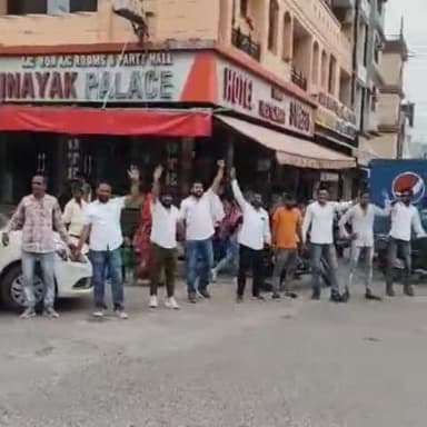 चित्तौड़गढ़: भीलवाड़ा जिले कि घटना को लेकर गुर्जर समाज सहित सर्वसमाज ने कलेक्ट्रेट पर किया प्रदर्शन, जिला कलेक्टर को दिया ज्ञापन