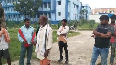 खगड़िया: पकरैल बीन टोली में एक विवाहिता ने फंदे से लटककर की आत्महत्या, सदर अस्पताल में कराया जा रहा पोस्टमार्टम