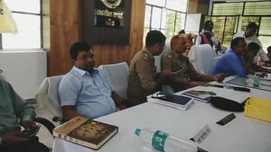 अतर्रा: आज अतर्रा में सम्पूर्ण समाधान दिवस का किया गया आयोजन, 95 शिकायतों में से 8 शिकायतों का मौके पर किया गया निस्तारण