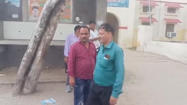 हाथरस: खातीखाना स्थित लोहा सरिया की दुकान से हजारों का सामान लेने के बाद शख्स द्वारा रुपए न देने पर मालिक ने पुलिस से की शिकायत