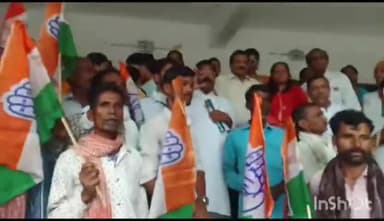 भोपाल :—146 कुरवाई विधानसभा सभा क्षेत्र के सैंकड़ों कार्यकर्ताओं ने पूर्व मंत्री सज्जन सिंह वर्मा जी के नेतृत्व में भोपाल में कांग्रेस की सदस्यता ग्रहण की — सुभाष बोहत एडबोकेट