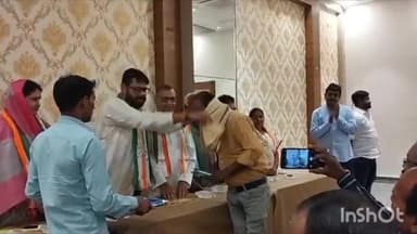 बेमेतरा: बेमेतरा में MLA आशीष छाबड़ा ने पत्रकार सम्मान समरोह में पत्रकारों को साल भेट कर किया सम्मान