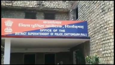 चित्तौड़गढ़: एसपी दुष्यंत ने शिकायत के आधार पर मंगलवाड़  थाने के हेड कांस्टेबल सहित चार पुलिसकर्मियों को लाइन हाजिर किया