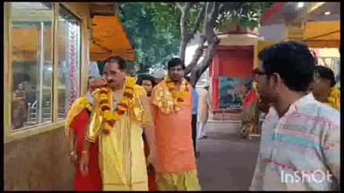 नलखेड़ा: प्रधानमंत्री नरेंद्र मोदी के छोटे भाई पहुंचे नलखेड़ा, मां बगलामुखी मंदिर पर किए दर्शन-पूजन