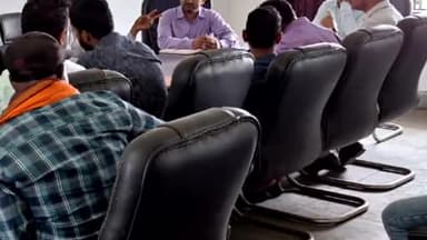 चलकुशा: बड़का चुम्बा पंचायत में मुखिया रविंद्र कुमार की अध्यक्षता में योजनाओं की हुई समीक्षा