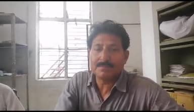 टीकमगढ़: जहरीले कीड़े के काटने पर झाड़-फूंक न कराकर पहले उपचार के लिए लाए अस्पताल: जिला अस्पताल में चौकी प्रभारी ने की अपील