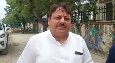 चित्तौड़गढ़: गांधीनगर क्षेत्र में बन रही करोड़ों रुपये की लागत से सड़कों का किया गया निरीक्षण,  सभापति संदीप शर्मा ने दी जानकारी