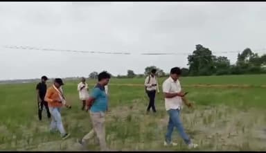 हिण्डोली: गुमानपुरा ग्राम के किसान ने दी आत्मदाह की चेतावनी डिस्कॉम के अधिकारियों ने बदला  ट्रांसफार्मर सोशल मीडिया पर था वीडियो