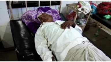 टीकमगढ़: सर्जना निवासी व्यक्ति ने बताया कि जब वह टीकमगढ़ आ रहे थे तभी अज्ञात मोटरसाइकिल ने टक्कर मार दी जिससे 2 लोग घायल हुए