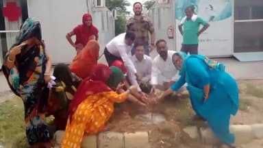 बौंद कलां: एक पेड़ विश्वास का कार्यक्रम के तहत बौंद खंड के विभिन्न ग्राम पंचायतों में लगाए गए पौधे, अधिकारी व जनप्रतिनिधि रहे मौजूद